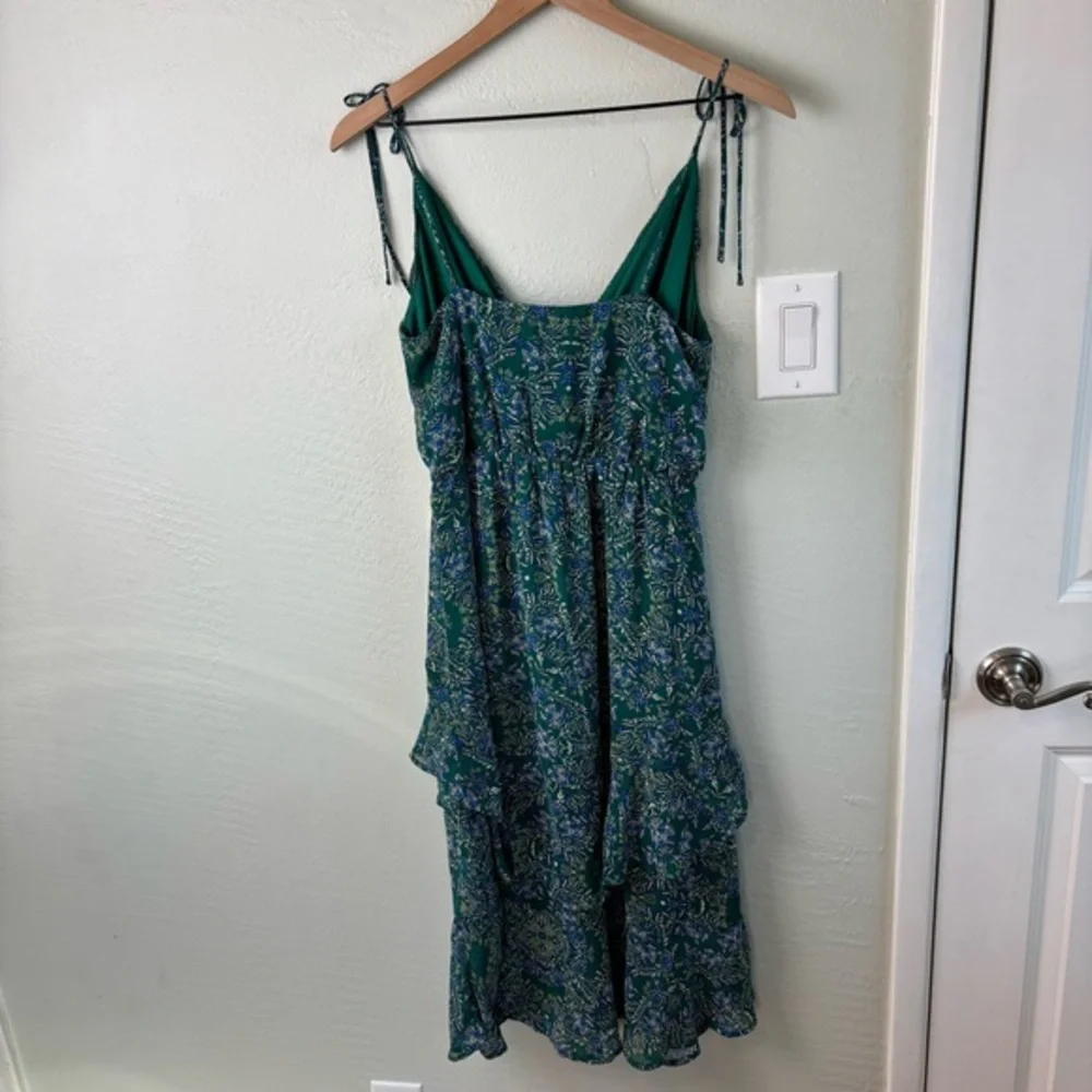 Lulus‎ Floral Paisley Tiered Mini Dress Green Womens Size Small Tie Strap V-Neck
